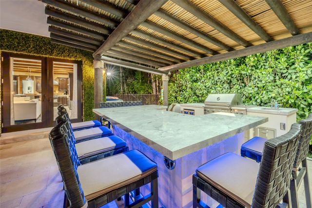 2430 Castilla Isle, Fort Lauderdale, FL 33301