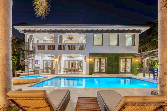 2430 Castilla Isle, Fort Lauderdale, FL 33301
