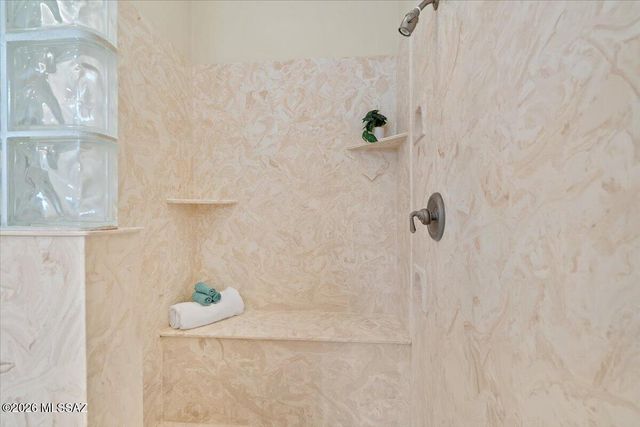 1633 W La Mariposa Street, Oracle, AZ 85623