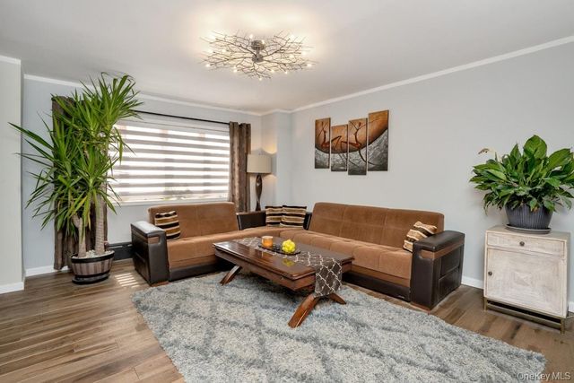 11 Karen Street, West Babylon, NY 11704