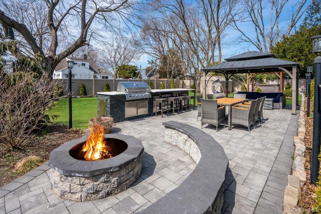 11 Karen Street, West Babylon, NY 11704