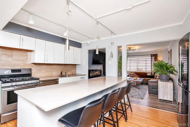 11 Karen Street, West Babylon, NY 11704