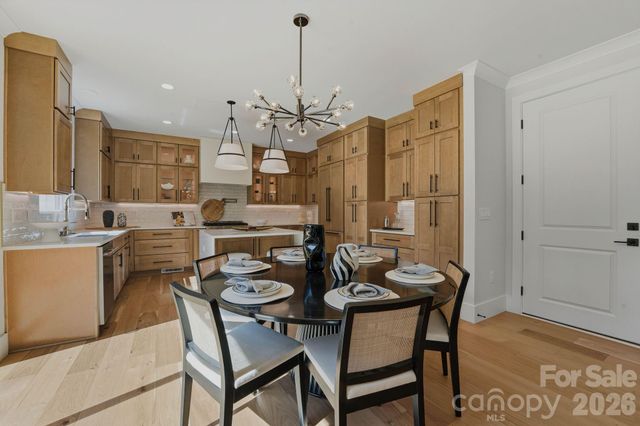 1637 Longfellow Street, Charlotte, NC 28205