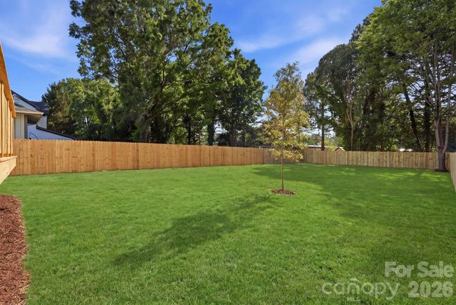 1637 Longfellow Street, Charlotte, NC 28205