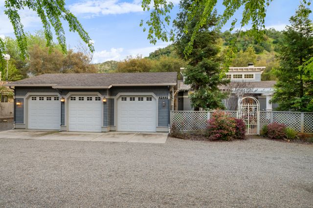 42440 Kaweah River Drive, Three Rivers, CA 93271