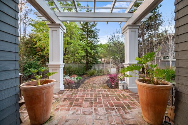 42440 Kaweah River Drive, Three Rivers, CA 93271