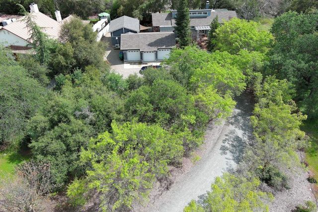42440 Kaweah River Drive, Three Rivers, CA 93271