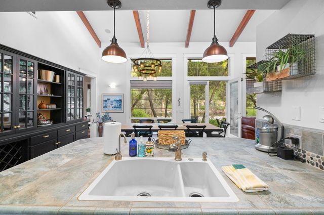 42440 Kaweah River Drive, Three Rivers, CA 93271