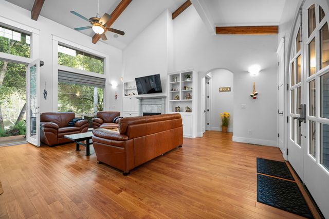 42440 Kaweah River Drive, Three Rivers, CA 93271