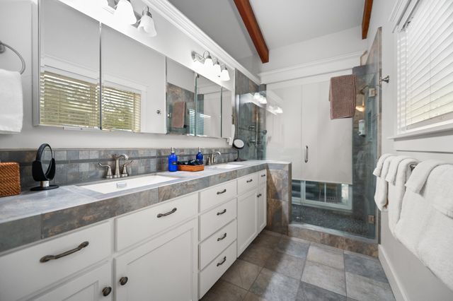 42440 Kaweah River Drive, Three Rivers, CA 93271