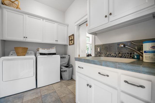 42440 Kaweah River Drive, Three Rivers, CA 93271