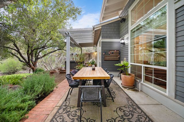 42440 Kaweah River Drive, Three Rivers, CA 93271