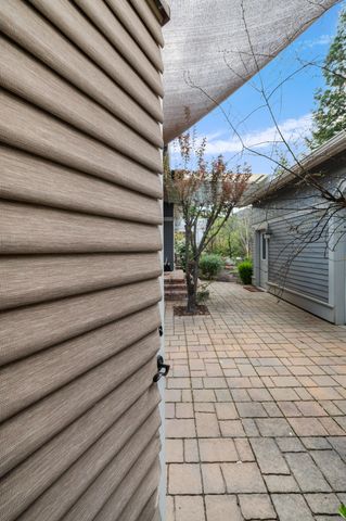 42440 Kaweah River Drive, Three Rivers, CA 93271