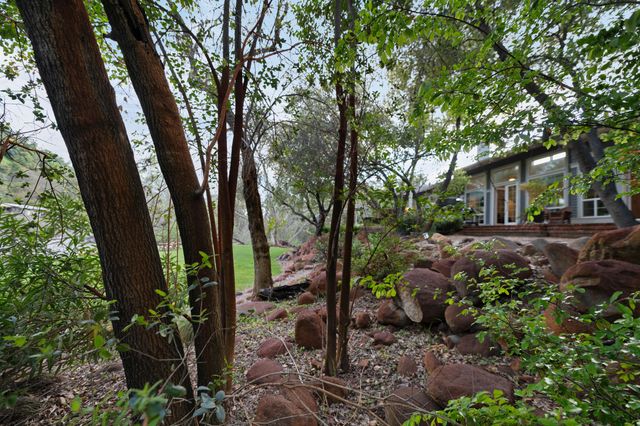 42440 Kaweah River Drive, Three Rivers, CA 93271