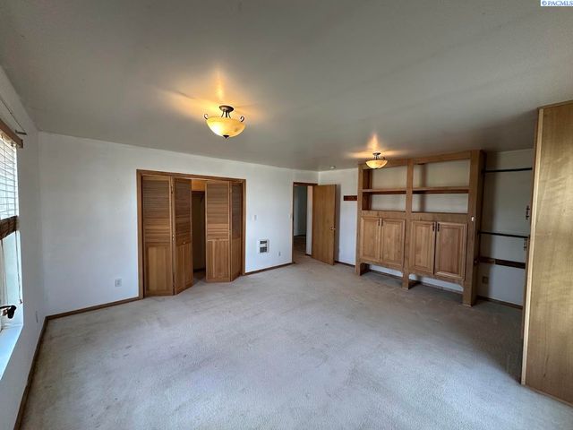 307 S Crystal, La Crosse, WA 99143