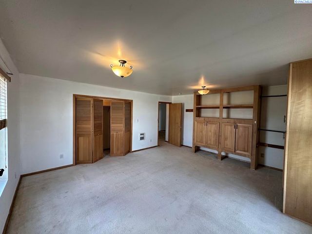 307 S Crystal, La Crosse, WA 99143