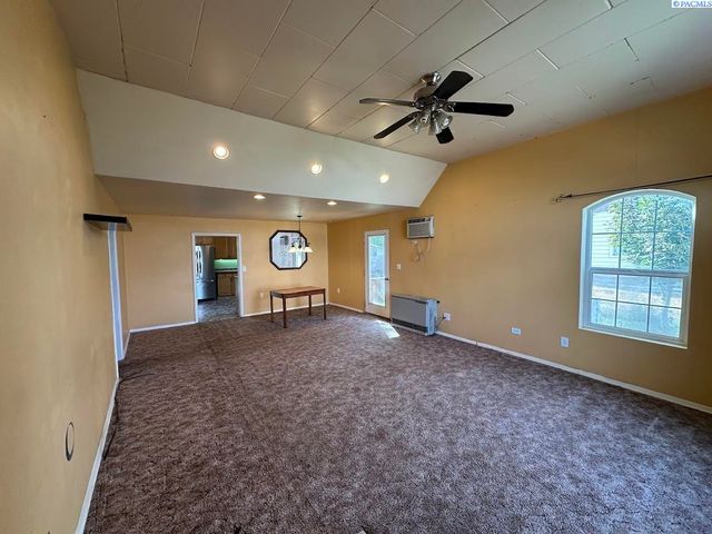 307 S Crystal, La Crosse, WA 99143