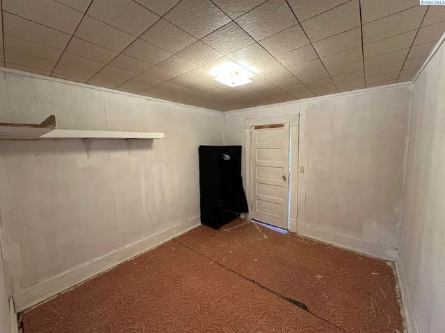 307 S Crystal, La Crosse, WA 99143