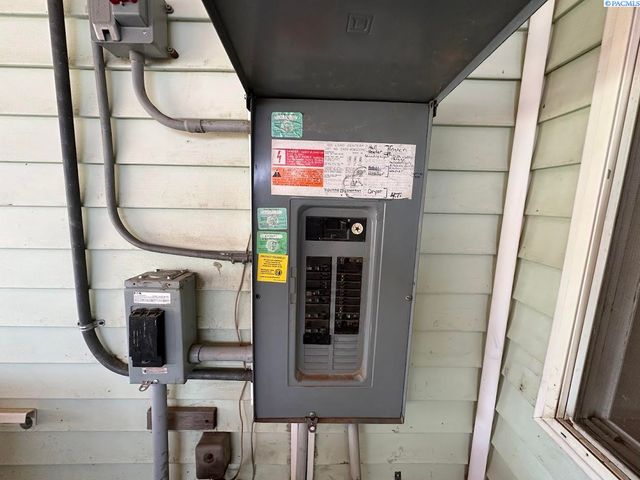 307 S Crystal, La Crosse, WA 99143