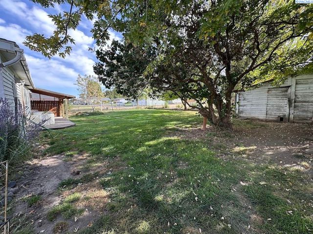 307 S Crystal, La Crosse, WA 99143