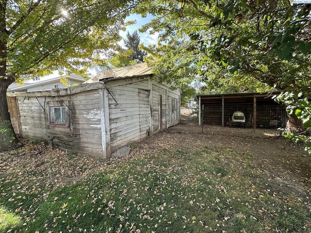 307 S Crystal, La Crosse, WA 99143