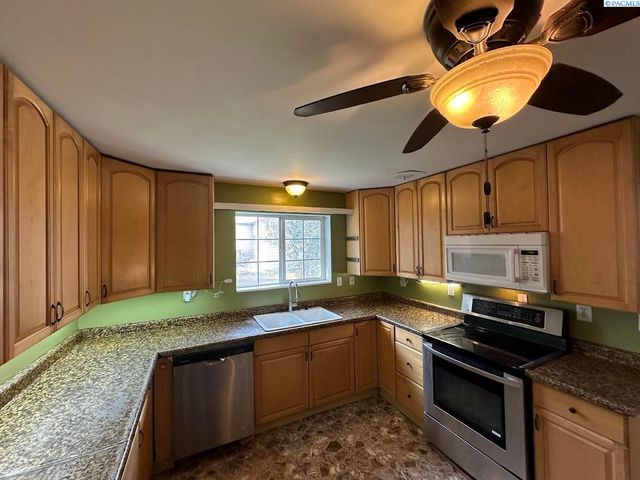 307 S Crystal, La Crosse, WA 99143