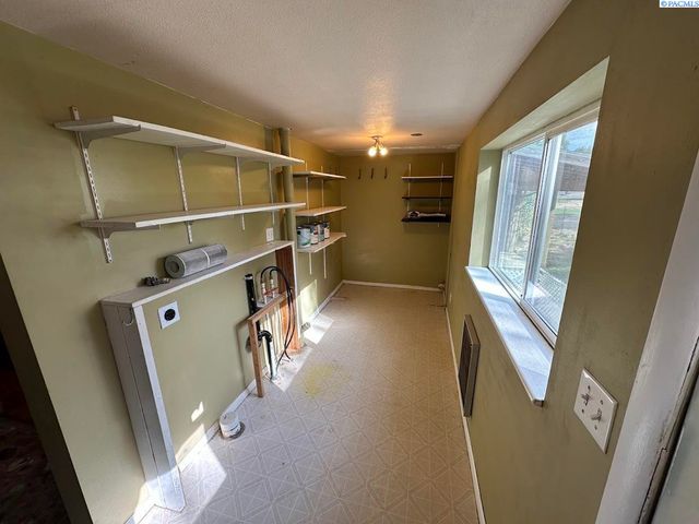 307 S Crystal, La Crosse, WA 99143