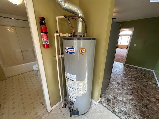 307 S Crystal, La Crosse, WA 99143