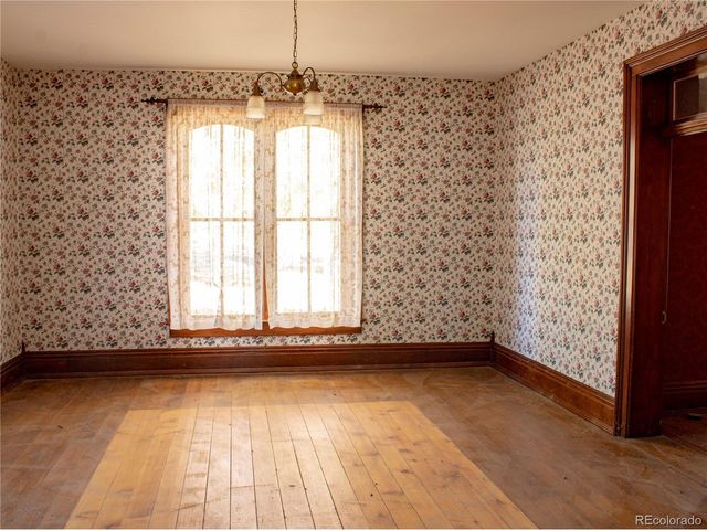 2306 E 1st St, Loveland, CO 80537