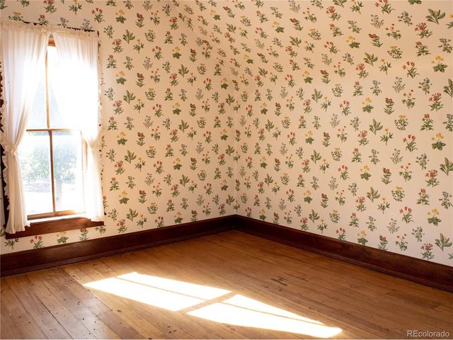 2306 E 1st St, Loveland, CO 80537