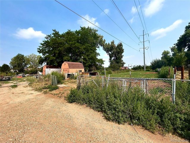 2306 E 1st St, Loveland, CO 80537