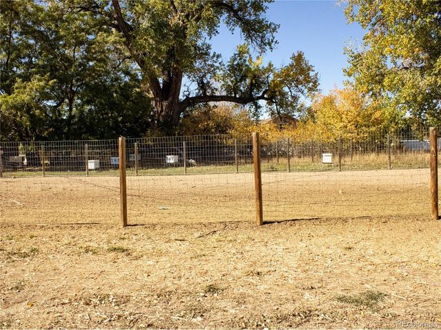 2306 E 1st St, Loveland, CO 80537