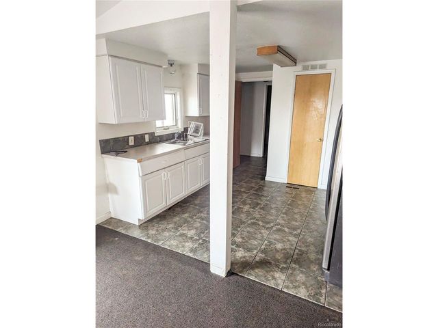 2306 E 1st St, Loveland, CO 80537