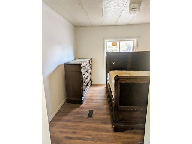 2306 E 1st St, Loveland, CO 80537