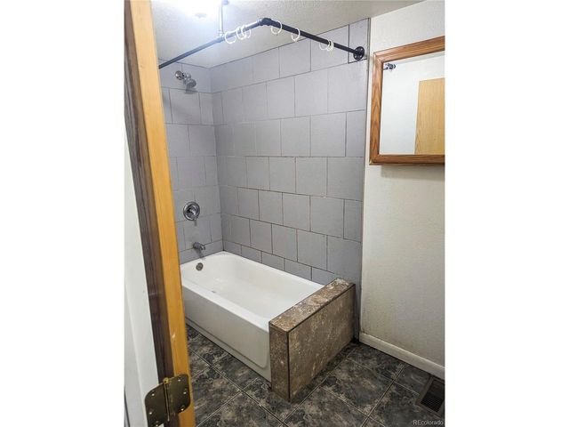 2306 E 1st St, Loveland, CO 80537