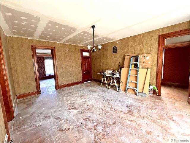 2306 E 1st St, Loveland, CO 80537