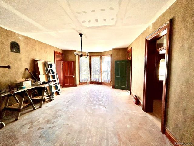 2306 E 1st St, Loveland, CO 80537