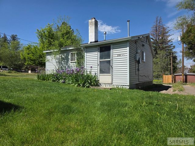 246 S 2nd E, Rexburg, ID 83440
