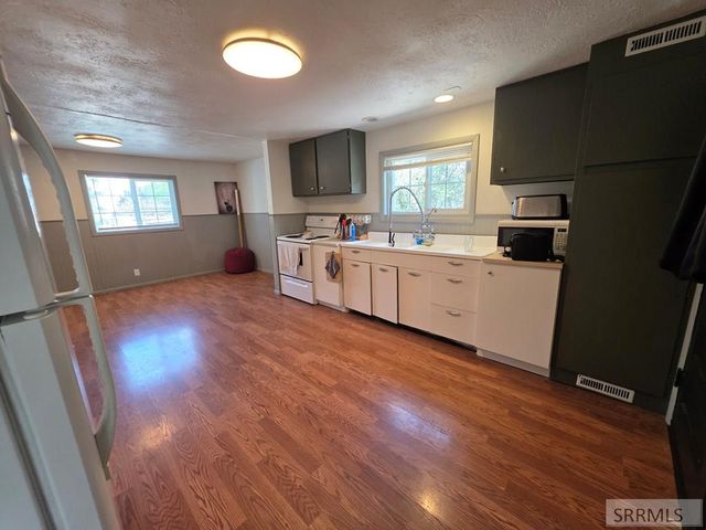 246 S 2nd E, Rexburg, ID 83440