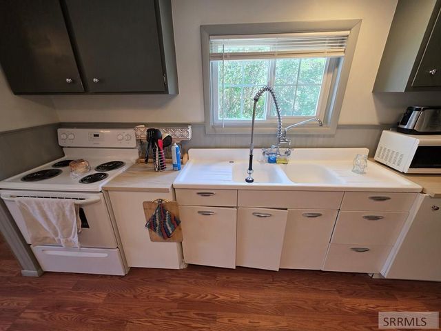 246 S 2nd E, Rexburg, ID 83440
