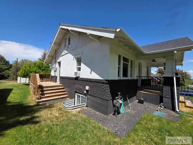 246 S 2nd E, Rexburg, ID 83440