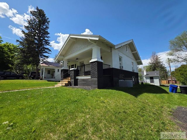 246 S 2nd E, Rexburg, ID 83440