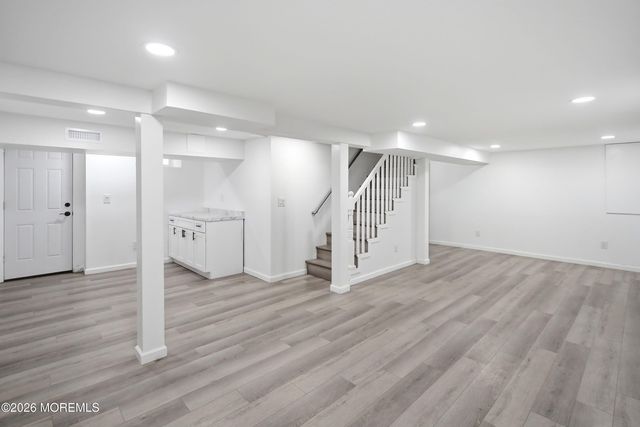 29 Windsor Drive, East Brunswick, NJ 08816