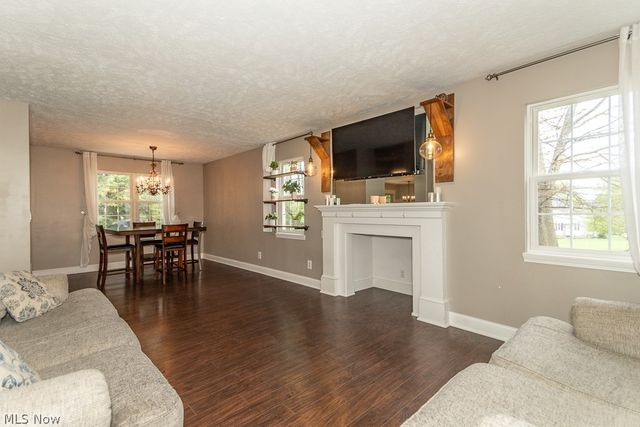 102 Saw Mill Bend, Chardon, OH 44024