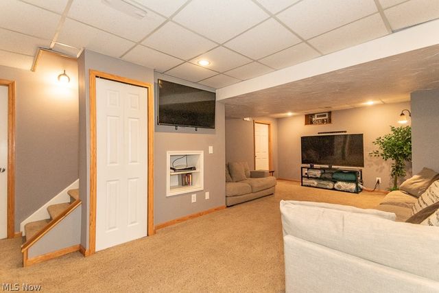 102 Saw Mill Bend, Chardon, OH 44024