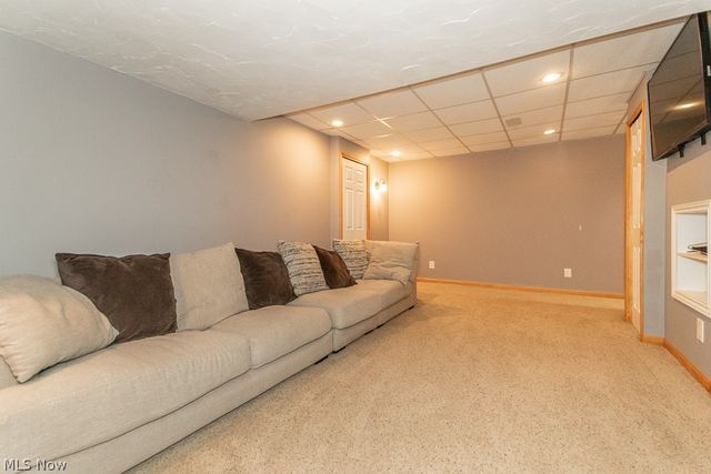 102 Saw Mill Bend, Chardon, OH 44024