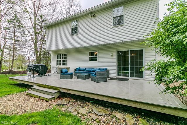 102 Saw Mill Bend, Chardon, OH 44024