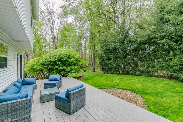 102 Saw Mill Bend, Chardon, OH 44024