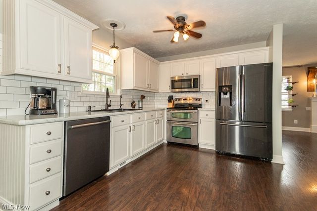 102 Saw Mill Bend, Chardon, OH 44024