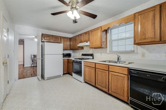 205 W 9th Street, Rincon, GA 31326